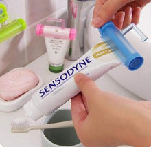 Ruiqas - Spremiagrumi per dentifricio, da appendere, dispenser per dentifricio e dentifricio, con supporto a ventosa