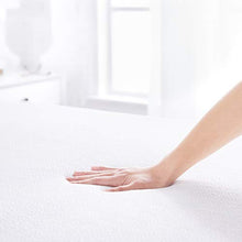 Amazon Basics - Coprimaterasso 2 stagioni in schiuma, 160 x 190 cm