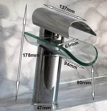 RUBINETTO MISCELATORE A CASCATA PER LAVABO