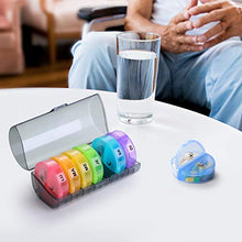 Sukuos, portapillole settimanale per 7 giorni, AM PM (due volte al giorno), con design a prova di umidità, per borsa e tasche (arcobaleno)