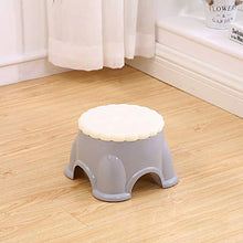 Omenluck, sgabello da bagno antiscivolo, portatile, multiuso, facile da riporre