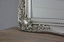 Specchio da parete., Legno, argento, 47 x 37cm