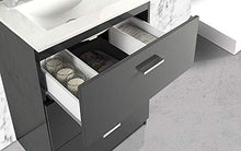 Mobile da bagno con lavabo - Con maniglie cromate, specchio e lavabo. cm. 62 x 47 x 195h. (STMB)