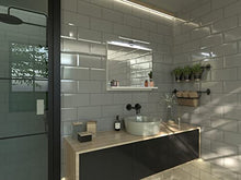 DOMTECH - Specchio a parete da bagno con mensola con illuminazione Led bianco