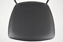 Tommychairs - Set 2 sgabelli alti modello Elena per cucina e bar, struttura in acciaio cromato e seduta imbottita e rivestita in pelle artificiale colore nero