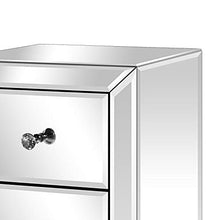 YIERMA Un comodino con una superficie liscia come uno specchio, cassetti moderni con maniglie in cristallo,