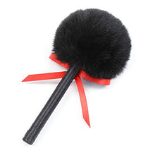 CareUToo 2 Pezzi di Piume per solletico, comode Palline di Peluche con Fiocco Rosso e Campana Nera