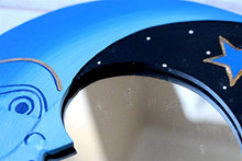 Specchio decorativo da parete sole e luna in legno blu dipinto a mano