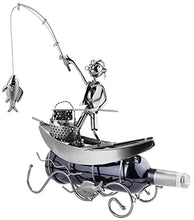 Brubaker portabottiglie dal Design Pescatore in Una Barca Che Pesca