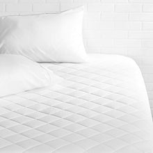 Amazon Basics - Protezione trapuntata e impermeabile per materasso Trapuntato e impermeabil 90 x 190 cm bianco