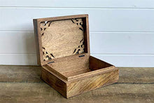 Carved pattern Distressed bruciato Legno Treasure Chest Trinket