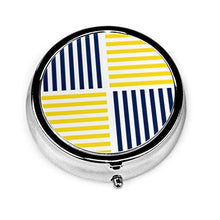 Contenitore rotondo per pillole a 3 scomparti, in metallo, per medicina e vitamine, colore giallo e blu navy, per viaggi all'aperto