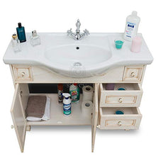 Arredo bagno in legno avorio in stile decapè con lavabo in ceramica