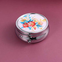 DOITOOL - Contenitore per pillole da viaggio, 6 pezzi, portatile, rotondo, creativo, a tre custodie, in metallo, per medicine e pillole (colori misti)