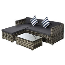 Outsunny Set Mobili da Giardino da 5 Pezzi, Divanetto per Esterni con Pouf e Tavolino in Rattan PE, Grigio