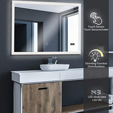 Aquamarin® Specchio a LED Rettangolare-CEE: A++, Controllo Tattile, Controluce 3in1 Bianca Fredda, Calda, Neutra, Orologio Digitale, Dimensione e Modello a Scelta-Specchio Retroilluminato, Bagno