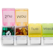 7 Day Pillola Organizer - con pulsante assistito aprire una scatola di viaggio