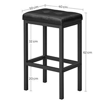 VASAGLE Sgabelli da Bar, Set di 2 Sgabelli da Pranzo Imbottiti in PU, 40 x 30 x 62 cm, Senza Schienale, Montaggio Semplice, Industriale, Sala da Pranzo, Cucina, Cuscino Nero e Telaio Nero LBC068B81