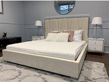 Letto glamour trapuntato verticale moderno stile New York bianco ADELE SILVER