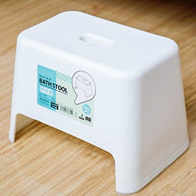 RETYLY Sgabello Antiscivolo Sgabello nel Plastica Sgabello per Vasca da Bagno Sgabello da Bagno Resistente e Infrangibile