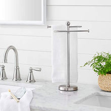 Collezione Amazon Basics di accessori per il bagno in stile rustico, composto da portasalviette