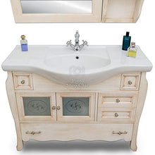 Arredo bagno in legno avorio in stile decapè con lavabo in ceramica