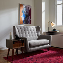 Marchio Amazon - Rivet, divanetto trapuntato modello Hawthorne, stile mid-century moderno, larghezza 145 cm, colore argento