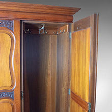 Armadio Antico, Inglese, Noce, Compactum, R. James Gloucester, Circa 1900