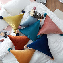Metyou - Cuscino a forma di triangolo staccabile in vita, con pompon a forma di palla per letto/divano/auto (blu)