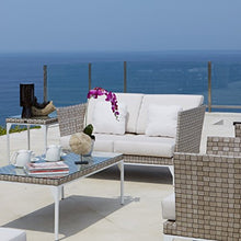 Divano da Giardino, Due posti, L: 95 cm - H: 70 cm - L: 135 cm, Cuscini Bianchi antimacchia, Struttura in Rattan