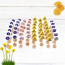 Toyvian Set da Gioco in Legno per Segnaletica Stradale per Bambini Modello di Segnale Stradale Compatibile con Blocchi di Marche di Treni Set di Giocattoli Educativi Precoci Del Traffico 50 Pezzi