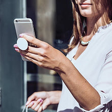 A Woman Cannot Survive on Wine Alone - Cat Lover - Wine Gift PopSockets PopGrip: Impugnatura per Telefoni Cellulari e Tablet Intercambiabile