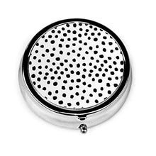 Dots and Spots - Contenitore rotondo per pillole con 3 scomparti, in metallo, per medicina, vitamina e viaggi, colore: bianco e nero