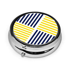Contenitore rotondo per pillole a 3 scomparti, in metallo, per medicina e vitamine, colore giallo e blu navy, per viaggi all'aperto