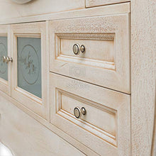 Arredo bagno in legno avorio in stile decapè con lavabo in ceramica e colonna