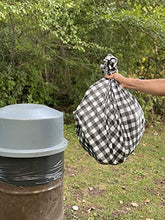 Neatiffy 137,2 cm x 32,9 m Rotolo di Tovaglie di Plastica USA E Getta, per Picnic, Feste, Banchetti, Black & White Checkered