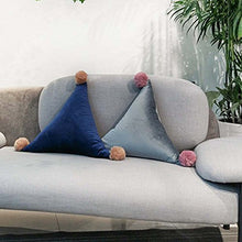 Metyou - Cuscino a forma di triangolo, rimovibile, con pompon a forma di palla, per letto/divano/auto (arancione)