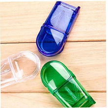 Odoukey Pillola di plastica Cutter Splitter Divisore con Design ergonomico per Il Taglio di Piccoli Pillole e Grandi Pillole Blu
