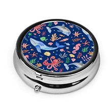 Scatola rotonda per medicina portatile, mini pillole in metallo, dispenser per pillole tascabili, borsa da viaggio, tema mare stravagante, scala media blu scuro