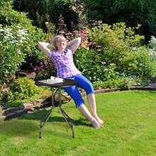 Relaxdays Tavolo Rotondo da Giardino, Aspetto Rattan, Tavolino da Balcone Bistrò Plastica e Metallo, HD: 74x60 cm, Nero