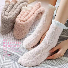 HTYH Fashion Middle Tube Warm Lamb Wool Socks 4 PCS