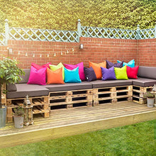 Gardenista® | Cuscino da Esterno Resistente all'Acqua con Imbottitura in Fiocchi di Schiuma | Cuscino Decorativo 18” per Mobili da Giardino (2 Pezzi, Rosso)