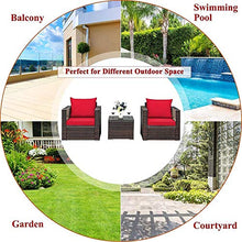 YRRA - Set di mobili da giardino in rattan sintetico, set di 3 pezzi, con cuscino lavabile e vetro temperato da tavolo per conversazione all'aperto, colore: grigio misto, rosso