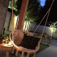 IlGruppone Sedia a Dondolo sospesa in Rattan per Interno e Esterno Clarissa in Omaggio Telo ripara Sedia